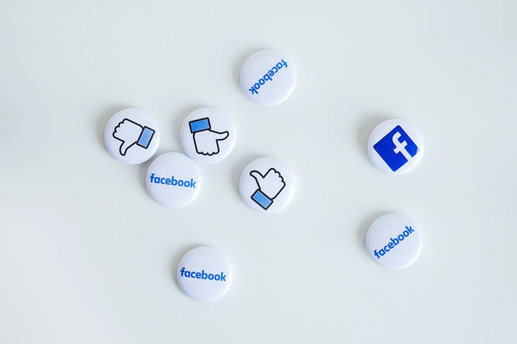 Facebook logo and like icons