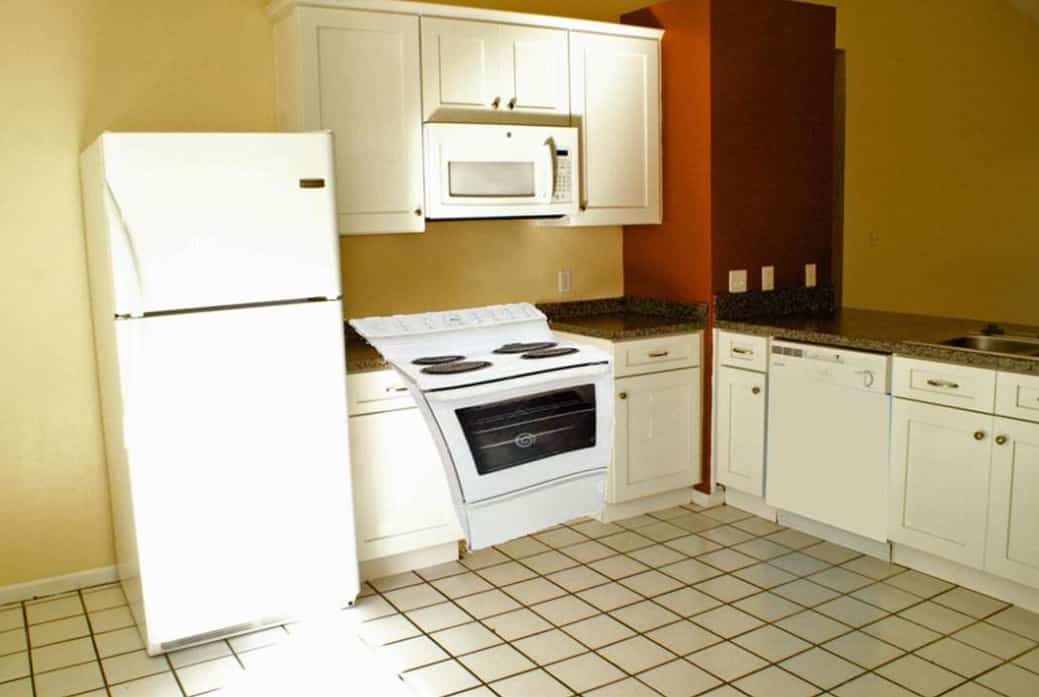 bad real estate photos: Kitchen pictures for zillow