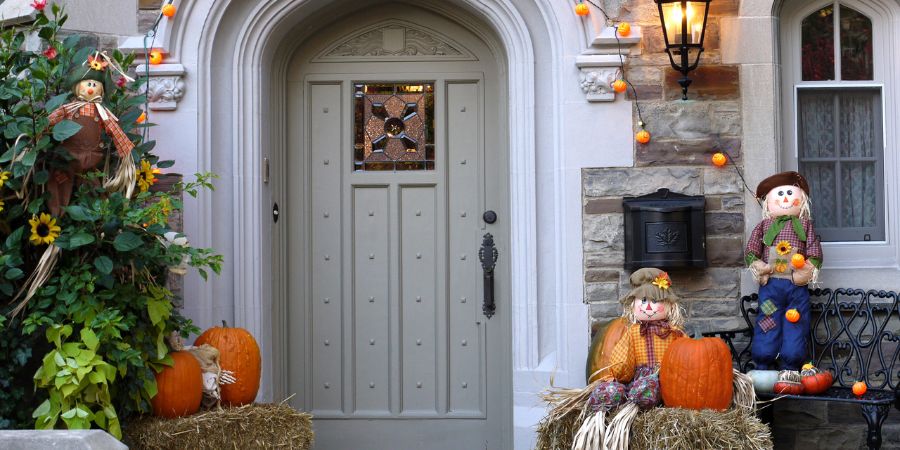 front door with halloween design