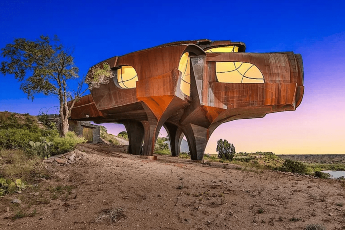 An irregularly-shaped steel house